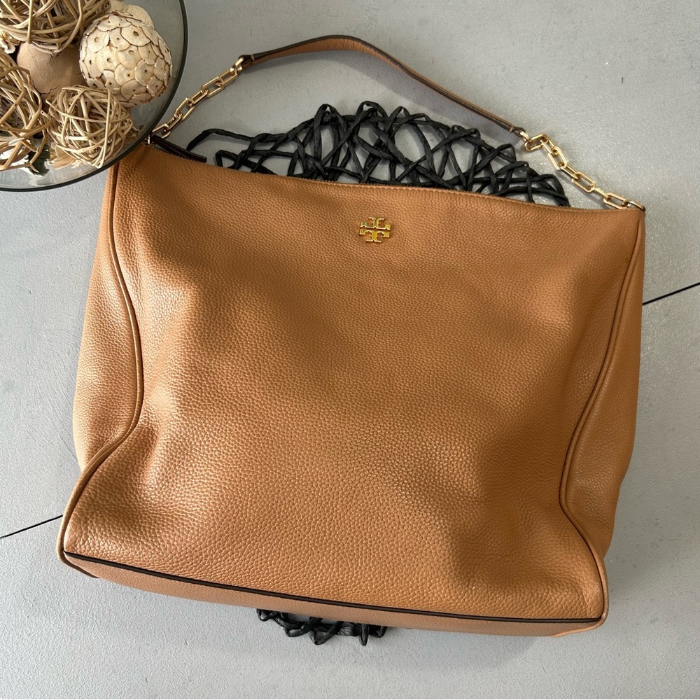 Tory Burch Carter Slouchy Hobo Bag - Picture 9 of 11